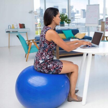 Piłka Gimnastyczna Fitness do Ćwiczeń Pilates w Ciąży Rehabilitacyjna 65 cm - obrazek 6