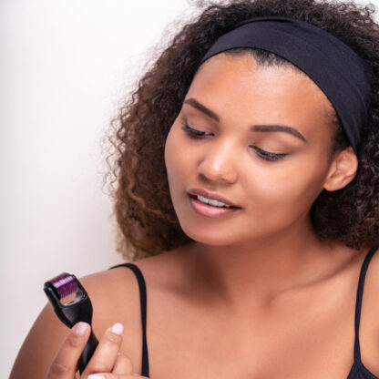 Derma Roller Mezoterapia Igłowa Masażer Roller Wałek do Masażu Twarzy 0,5 mm - obrazek 4