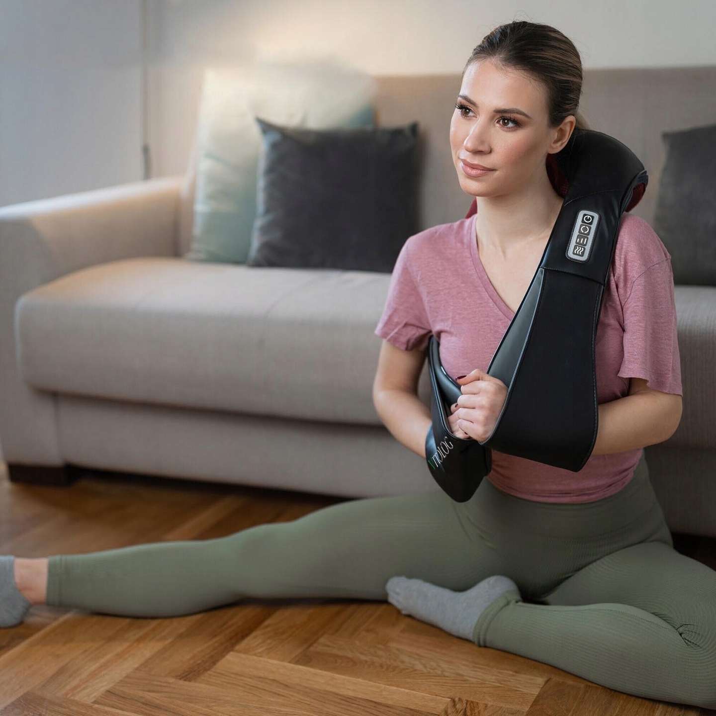 Masażer SHIATSU PRO do Masażu Ciała Pleców Karku Szyi Nóg Poduszka Masująca 5 Masażer SHIATSU PRO do Masażu Ciała Pleców Karku Szyi Nóg Poduszka Masująca - obrazek 5